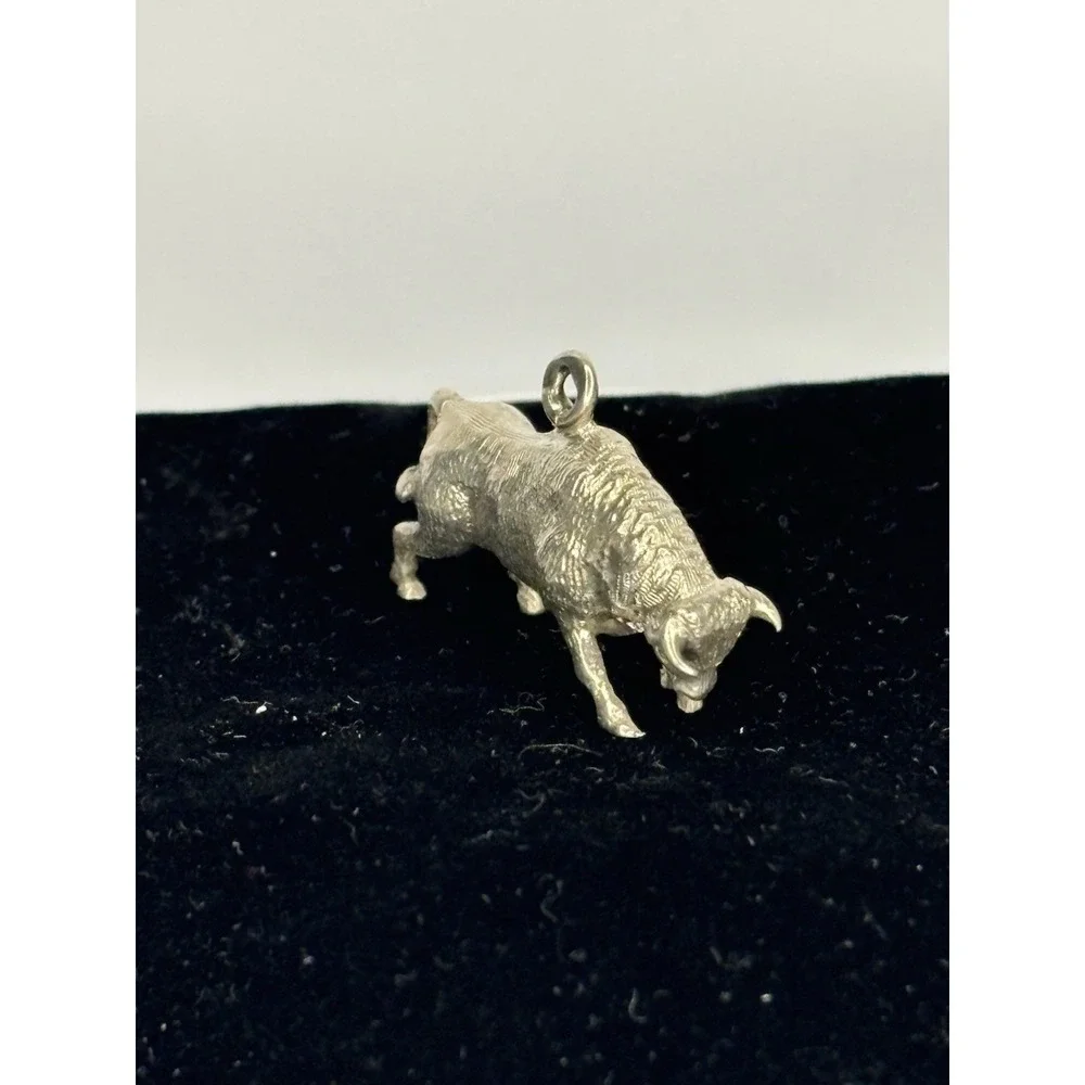Vintage Sterling Silver Charging Bull Charm Pendant 3D Taurus Zodiac